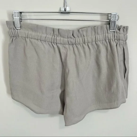 Aritzia Wilfred Montrouge Shorts Light Grey Pull On Paperbag Shorts - Picture 8 of 14